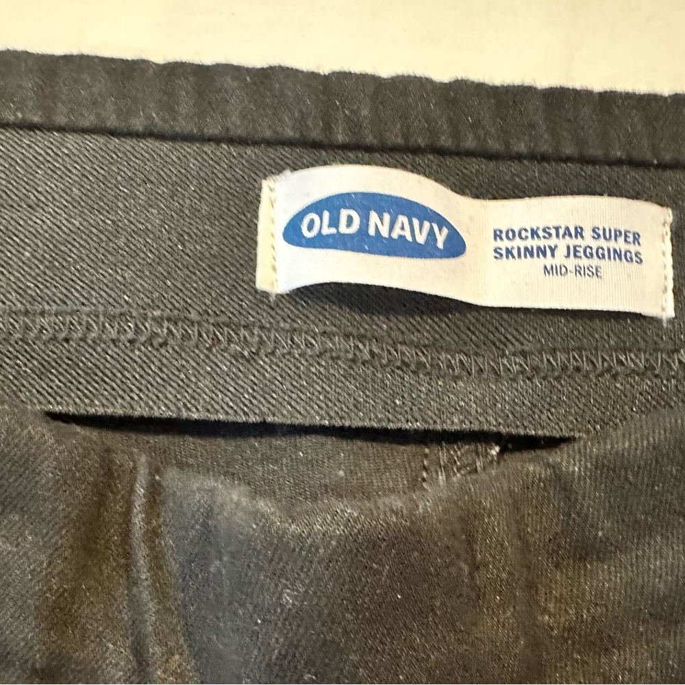 Old Navy Black Skinny Jeans